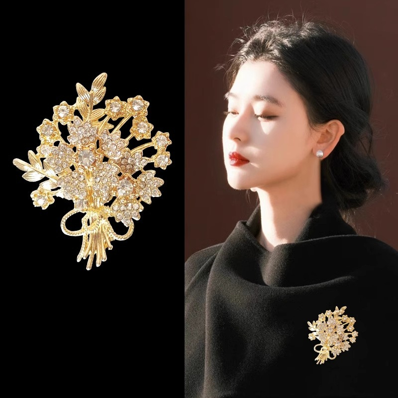 Men Accessories Bouquet - Broches de lujo para mujeres y