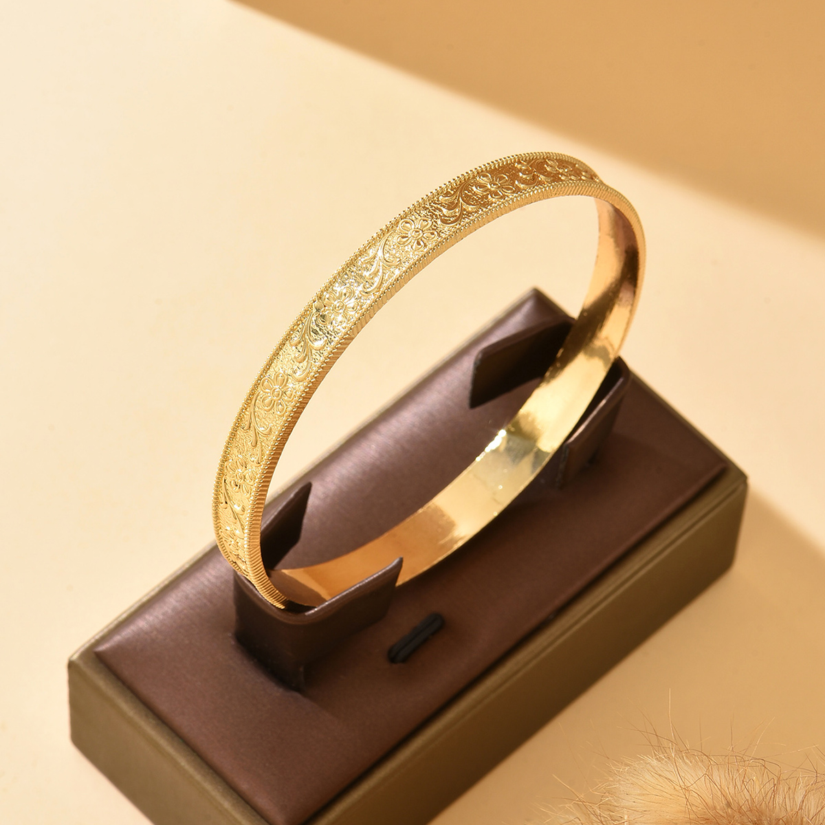 Accesorio de mano Golden Bride - Men Accessories Elegant reseña y precio